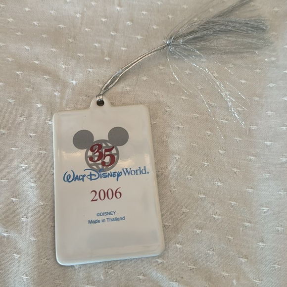 Rare Limited Edition Disney Haunted Mansion 2006 Collectible Porcelain Ornament - Picture 3 of 5